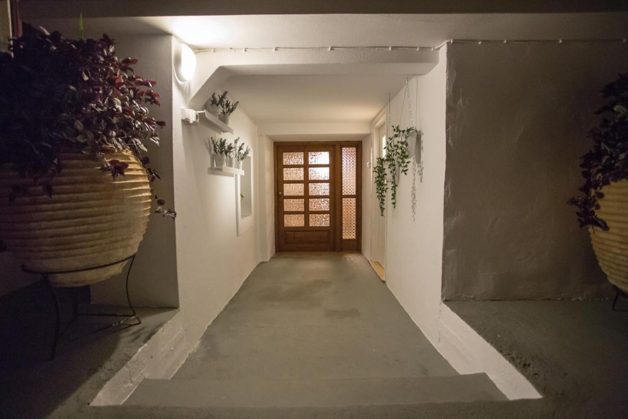Iris Garden Retreat Apart otel Corinth Dış mekan fotoğraf