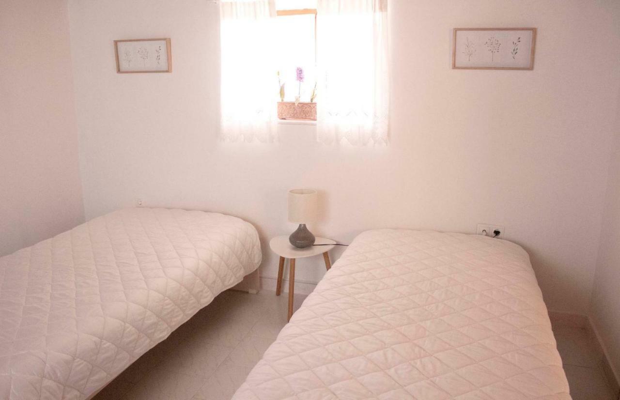Iris Garden Retreat Apart otel Corinth Dış mekan fotoğraf